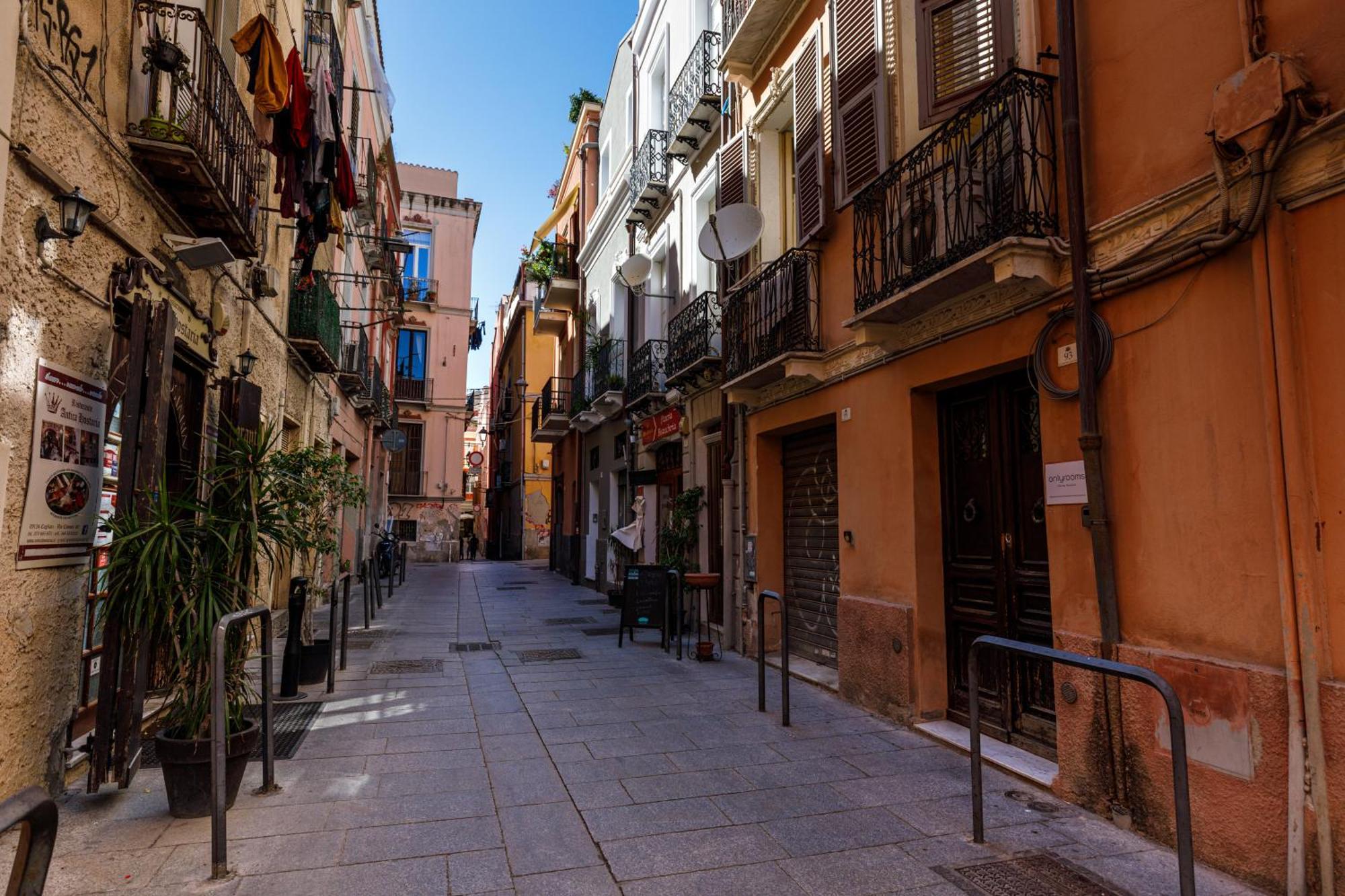Onlyrooms II - Old Town & Typical Food Cagliari Exterior photo